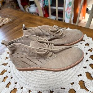 NEW Very Volatile  Borabora suede leather sand beige booties boots 7.5 boho